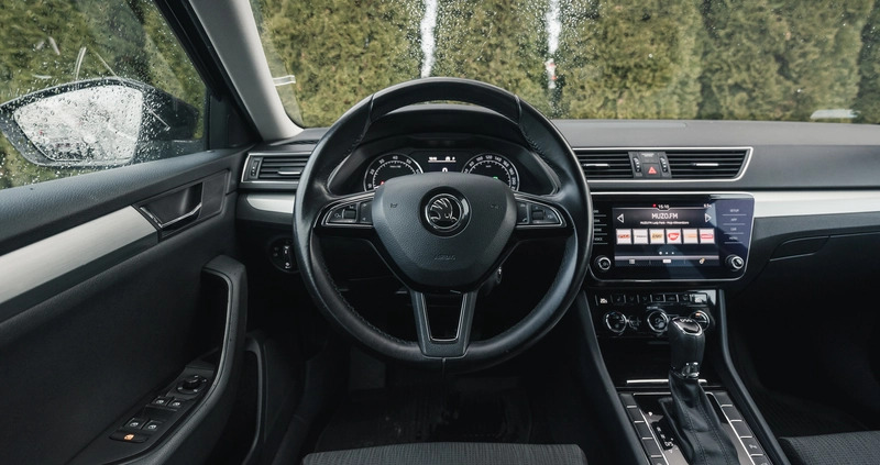 Skoda Superb cena 74998 przebieg: 158226, rok produkcji 2017 z Kolbuszowa małe 742